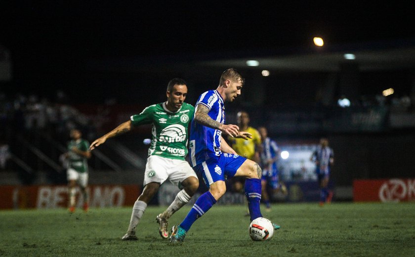 Chapecoense e CSA fazem jogo de risco neste sábado