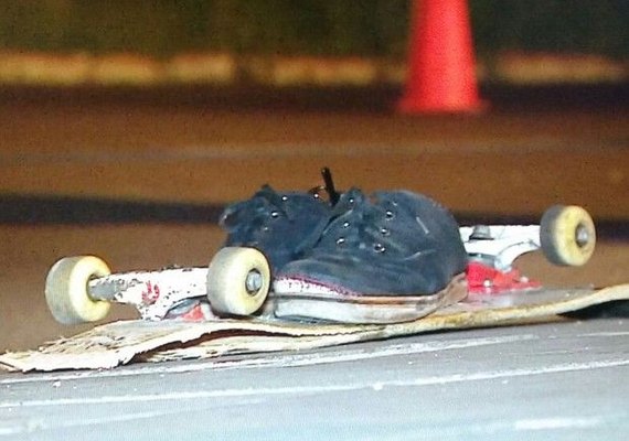 Motorista invade ciclovia e mata skatista em Porto Alegre