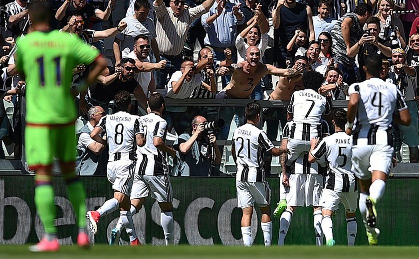 Juventus vence Crotone e conquista inédito hexacampeonato italiano
