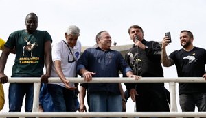 Randolfe diz que Pazuello se indiciou; para Renan, governo é 'cavalo do bêbado'
