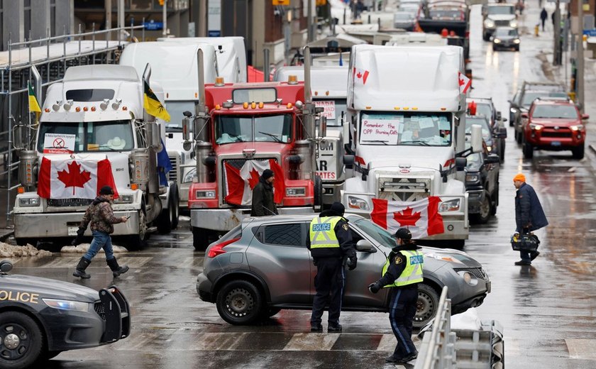 Canadá libera ponte fronteiriça com EUA bloqueada em repúdio a medidas anticovid