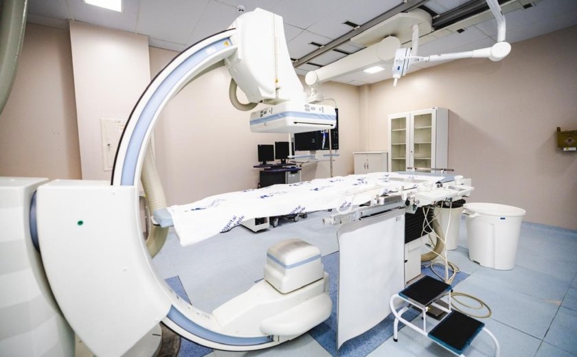 Prefeitura entrega primeiro serviço público de hemodinâmica de Maceió no Hospital da Cidade