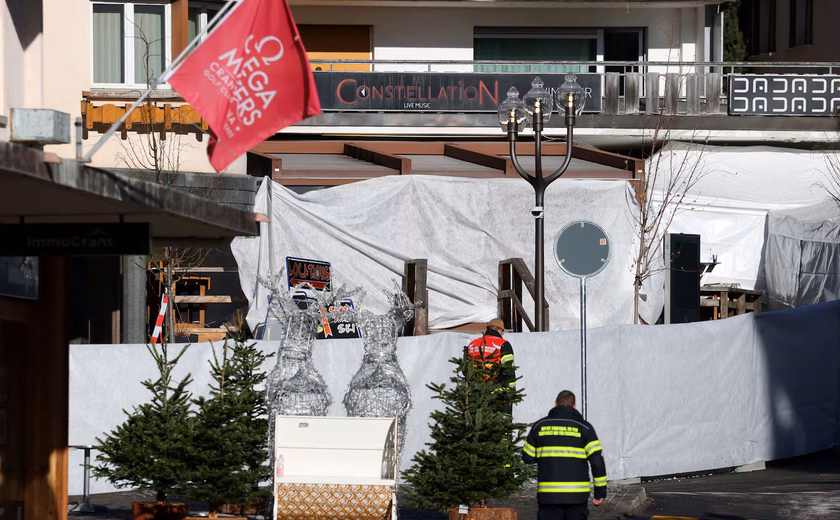 Velas em garrafas de espumante podem ter provocado incêndio que matou 47 pessoas na Suíça