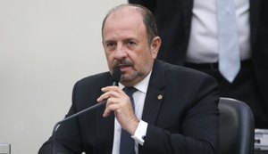 Aprovado projeto que prevê vacinação domiciliar para pessoas com TEA