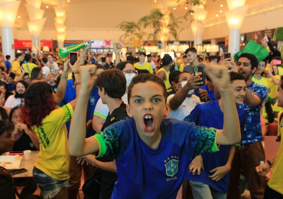 Maceió fica em festa com vitória do Brasil contra a Suíça