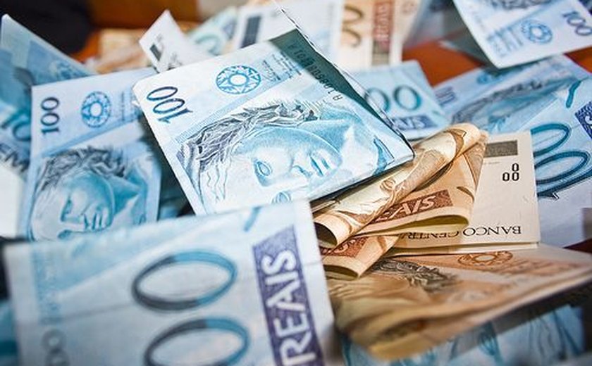 Brasileiros já pagaram R$ 1 trilhão em impostos em 2017