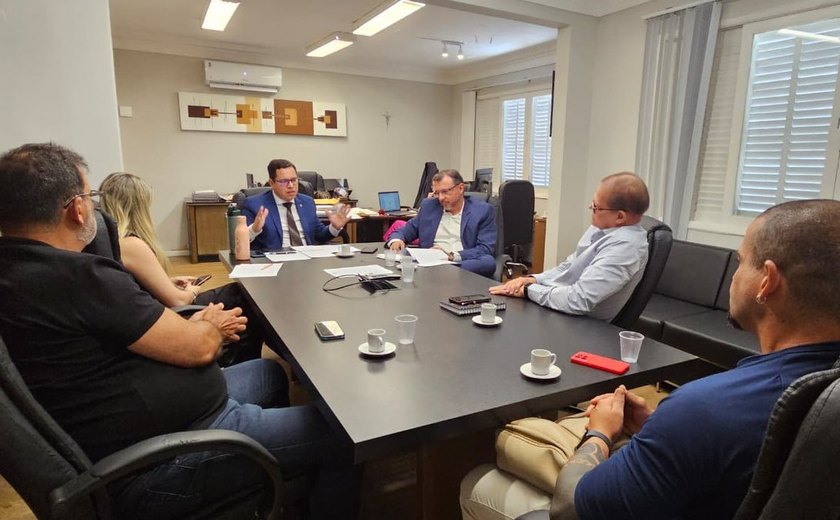 Defensoria Pública media diálogo entre Sesau e Santa Casa para garantir serviços de saúde