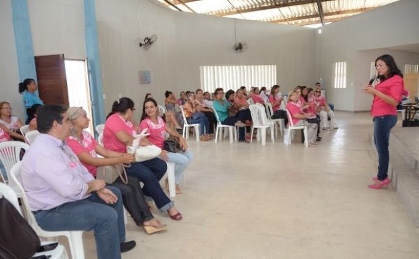 Ação do Outubro Rosa conscientiza servidoras no sistema prisional