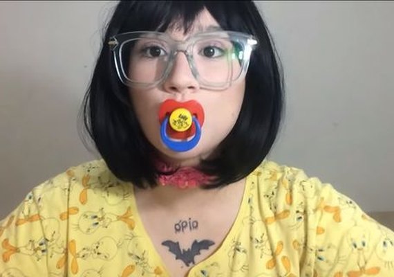 Adultos que usam chupetas para lidar com traumas podem entortar os dentes
