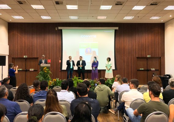 Prefeitura destaca importância do turismo gastronômico na abertura de evento da Abrasel