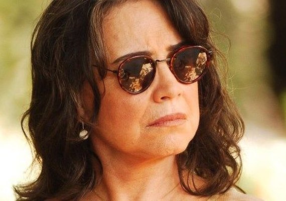 Regina Duarte dá novo ataque de estrelismo nos bastidores da Globo