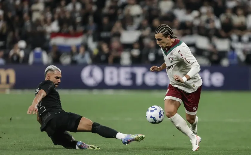 Fluminense e Corinthians medem forças no Maracanã