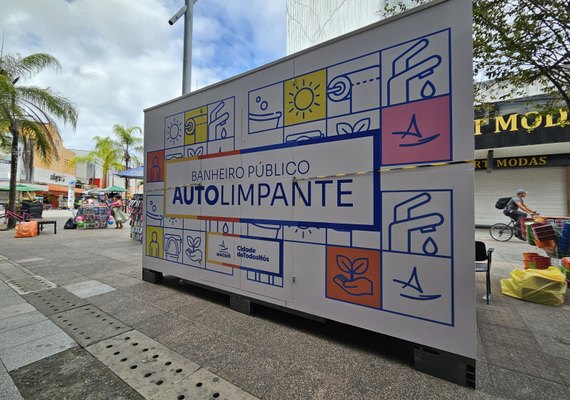 Prefeitura inicia instalação de banheiros públicos autolimpantes em Maceió