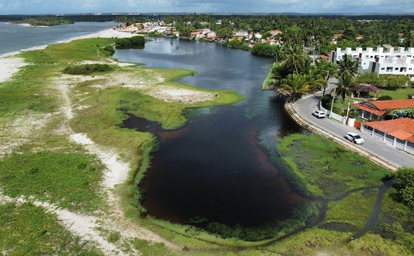 Dispositivo que induziu engorda natural da prainha em Barra Nova faz 17 anos