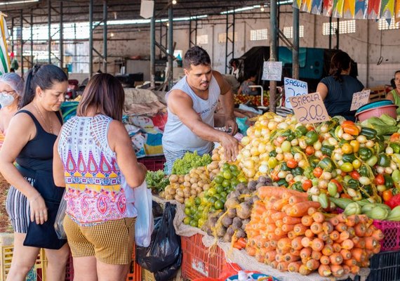 Comerciantes comemoram dia especial em mercados e feiras de Maceió