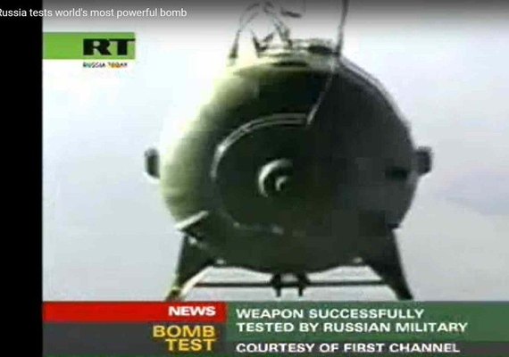 Após lançamento dos EUA, Rússia lembra que tem 'pai de todas as bombas'