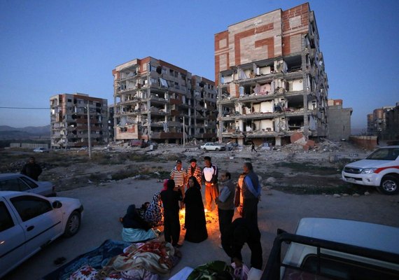 Presidente iraniano diz que queda de imóveis em terremoto comprova corrupção