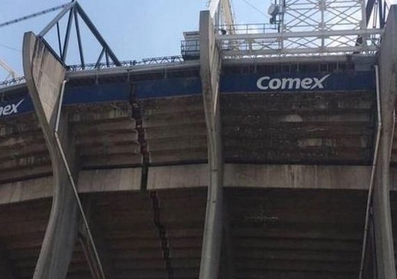 Terremoto no México deixa rachadura no lendário Estádio Azteca
