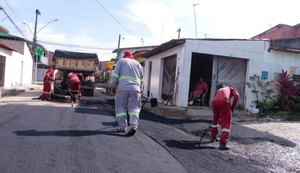 Infraestrutura beneficia mais de 100 vias com intervenções da operação tapa-buraco