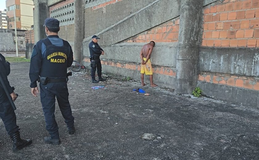 Guarda Municipal prende em flagrante homem suspeito de assalto no Centro