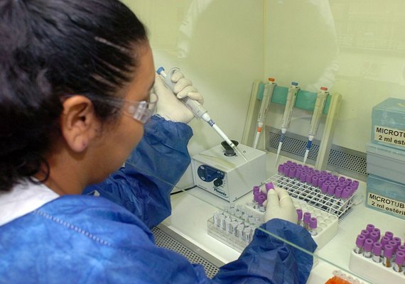 USP terá curso gratuito e meninas podem se tornar cientistas