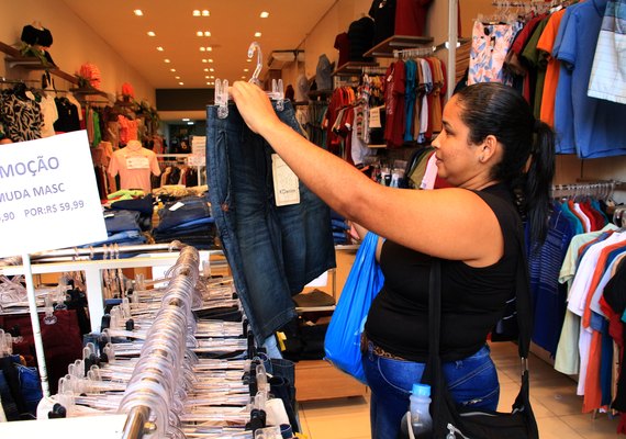 Dia dos Pais: lojistas de Maceió apostam em promoções para aumentar vendas