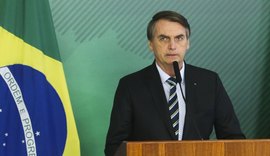 Jair Bolsonaro diz que haverá ações na educação para conter irregularidades