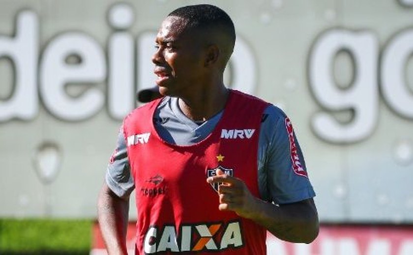 Santos ignora Atlético-MG e insiste na contratação de Robinho