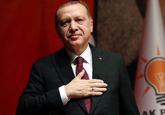 Presidente turco ameaça ampliar ofensiva contra curdos na Síria