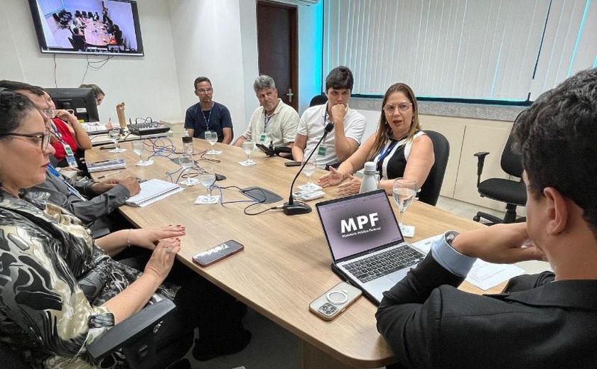 MPF recebe estudante de medicina e família para apurar denúncia de falta de acessibilidade em faculdade