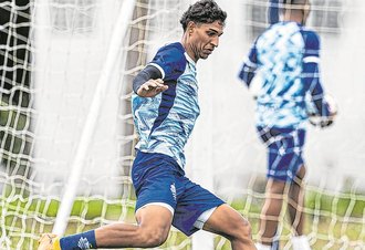 CSA negocia com goleiro e deve mudar escalação