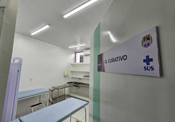 Prefeitura entrega Centro de Feridas do Pam Salgadinho reformado