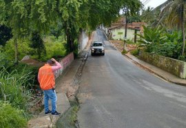 Corpo é encontrado dentro de córrego no Feitosa, em Maceió