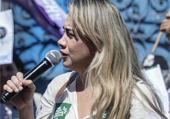 Presidente do Sindicato dos Urbanitários Dafne Orion defende fim da escala 6X1