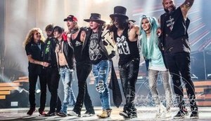 Baterista Steven Adler se apresenta com Guns 'N Roses na Argentina