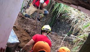 Corpo de mulher soterrada é encontrado