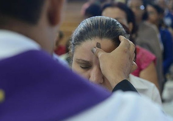 Arquidiocese de Maceió divulga programação de missas da Quarta-feira de Cinzas