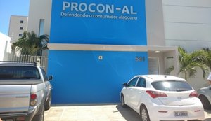 Procon/AL notifica  sede da Caixa de Maceió por impedir que clientes com dívidas abram conta