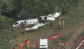 Avião cai no Aeroporto da Pampulha, em Belo Horizonte