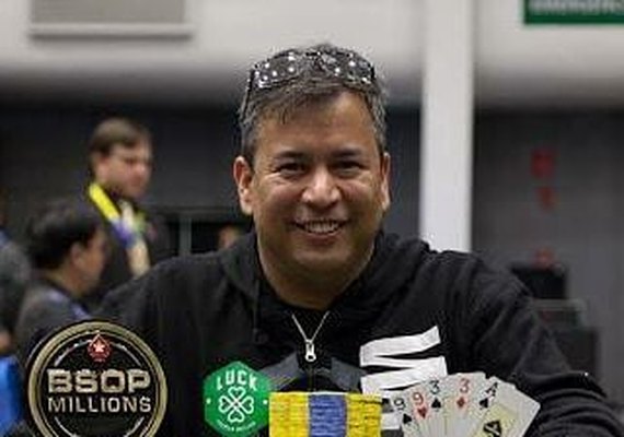 Bicampeão mundial de poker, Rogério Siqueira anuncia fim de aposentadoria