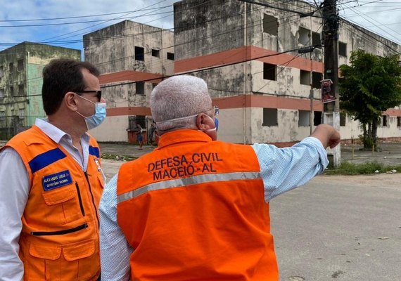 Instabilidade de solo: secretário nacional visita áreas afetadas