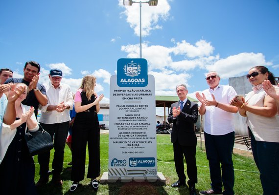 Governador em exercício inaugura pavimentação em Chã Preta e destaca avanço das obras em Alagoas