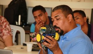 Educação oferece formação em robótica para professores da rede estadual