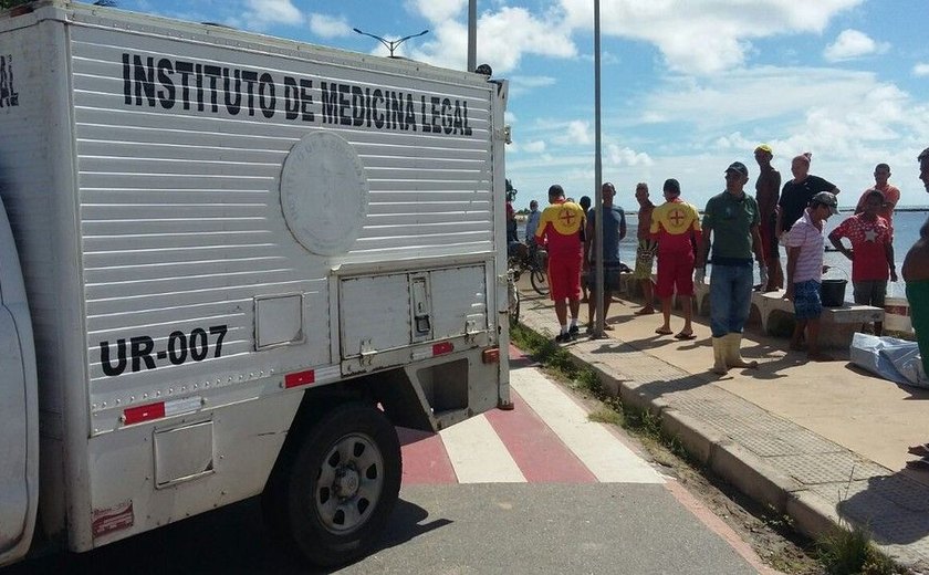 Corpo é encontrado com mordida de tubarão em praia do Grande Recife