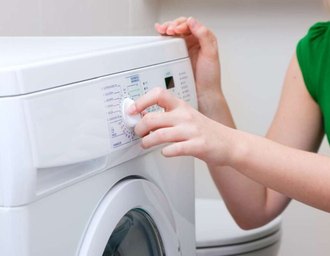 Acidentes fatais envolvendo manuseio de máquinas de lavar podem ser evitados