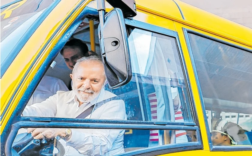 Lula quer disponibilizar passagem de graça em ônibus nos finais de semana