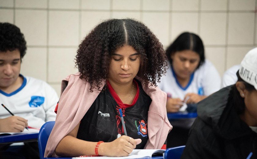 Pré-matrícula de novatos da rede estadual se encerra neste sábado (14)