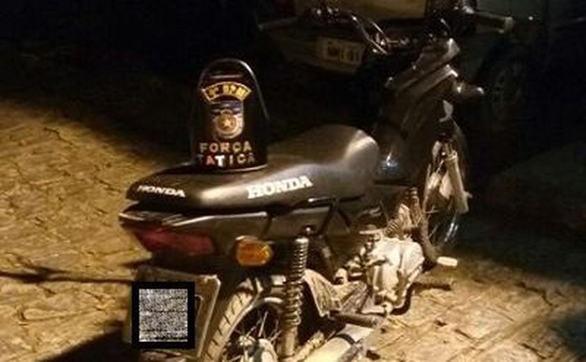 Forças Táticas recuperam motocicleta roubada no Tabuleiro do Martins