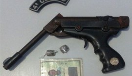 PM prende indivíduo portando espingarda de ar comprimido em Atalaia