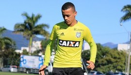 Titular no Figueirense, alagoano Luidy avalia início e destaca confiança